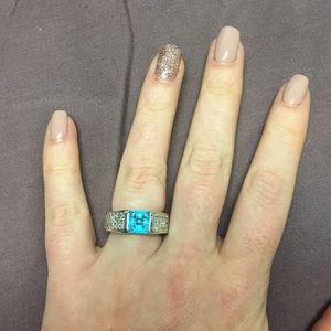 Lia Sophia Ring size 6